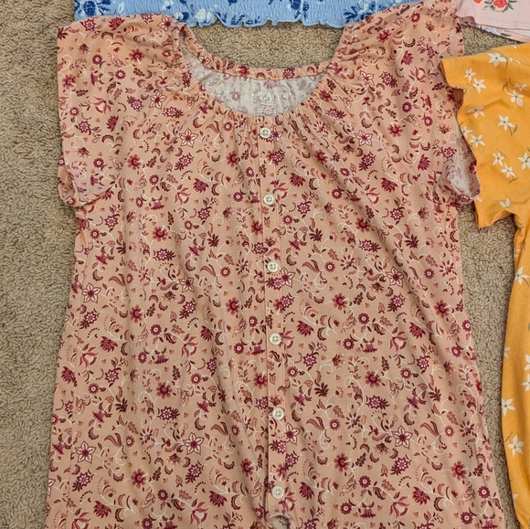 4 Tops - Picture 2 of 7